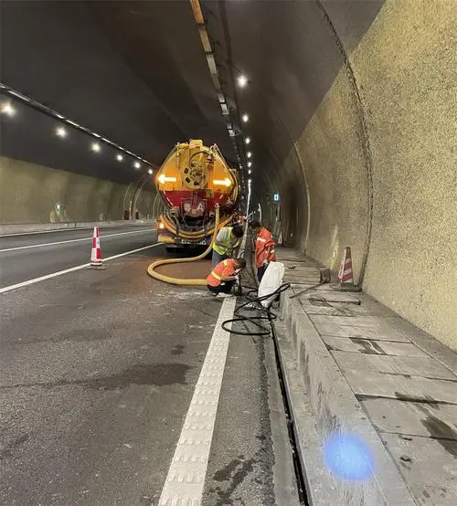 单县隧道排水渠清淤